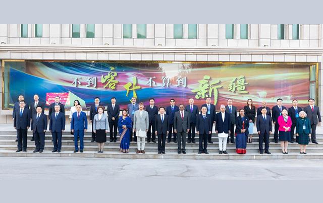 中國(guó)（喀什）—中亞南亞法治論壇在新疆喀什舉行 王晨出席并致辭
