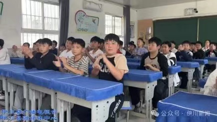 244306775.jpg